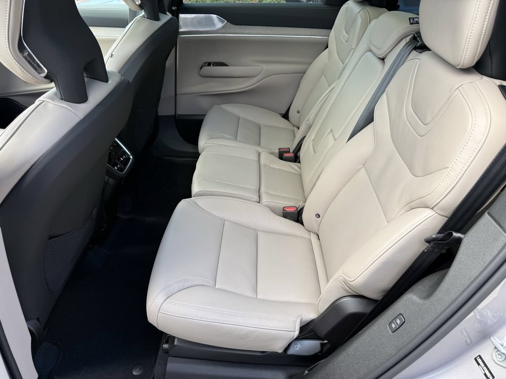 New 2026 Volvo EX90 Ultra AWD/4WD image 10