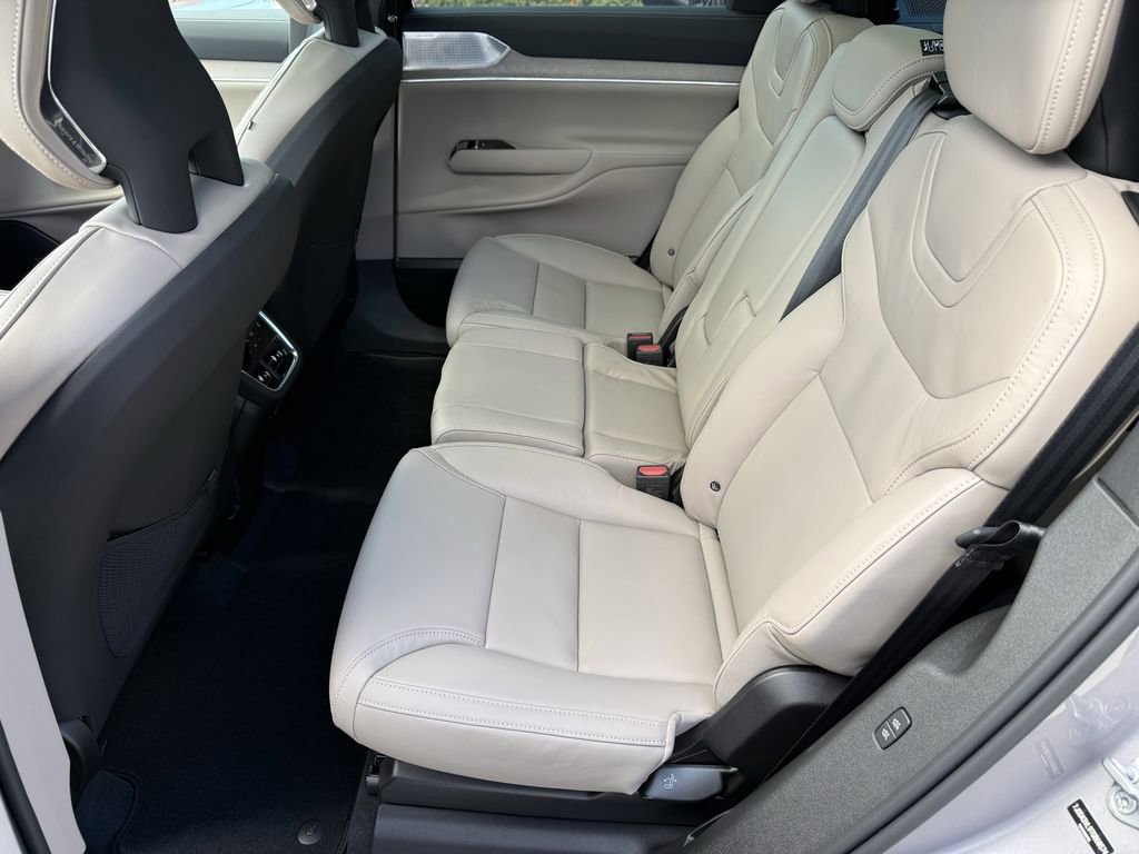 New 2026 Volvo EX90 Ultra AWD/4WD image 10