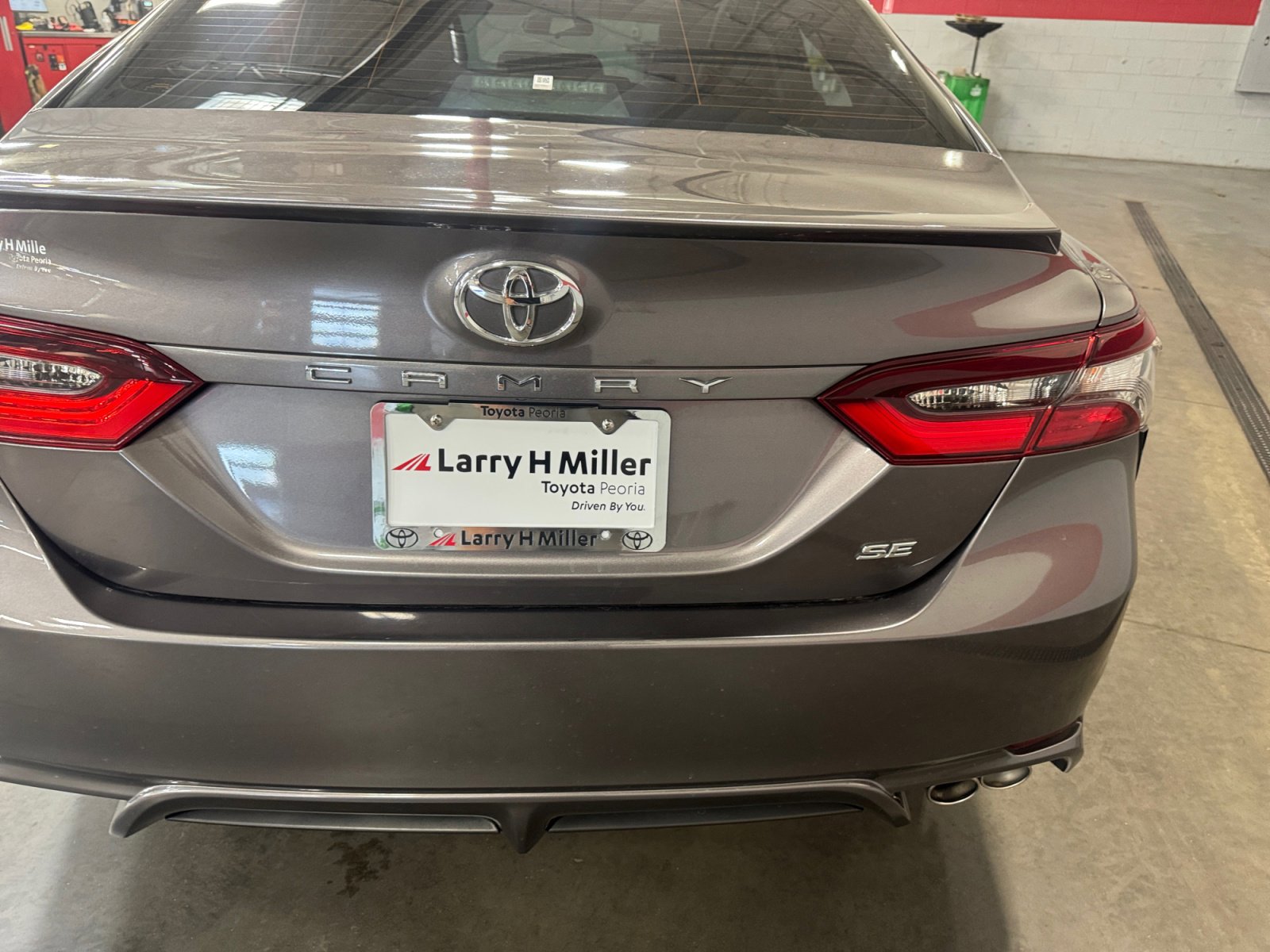 Used 2022 Toyota Camry SE FWD image 25