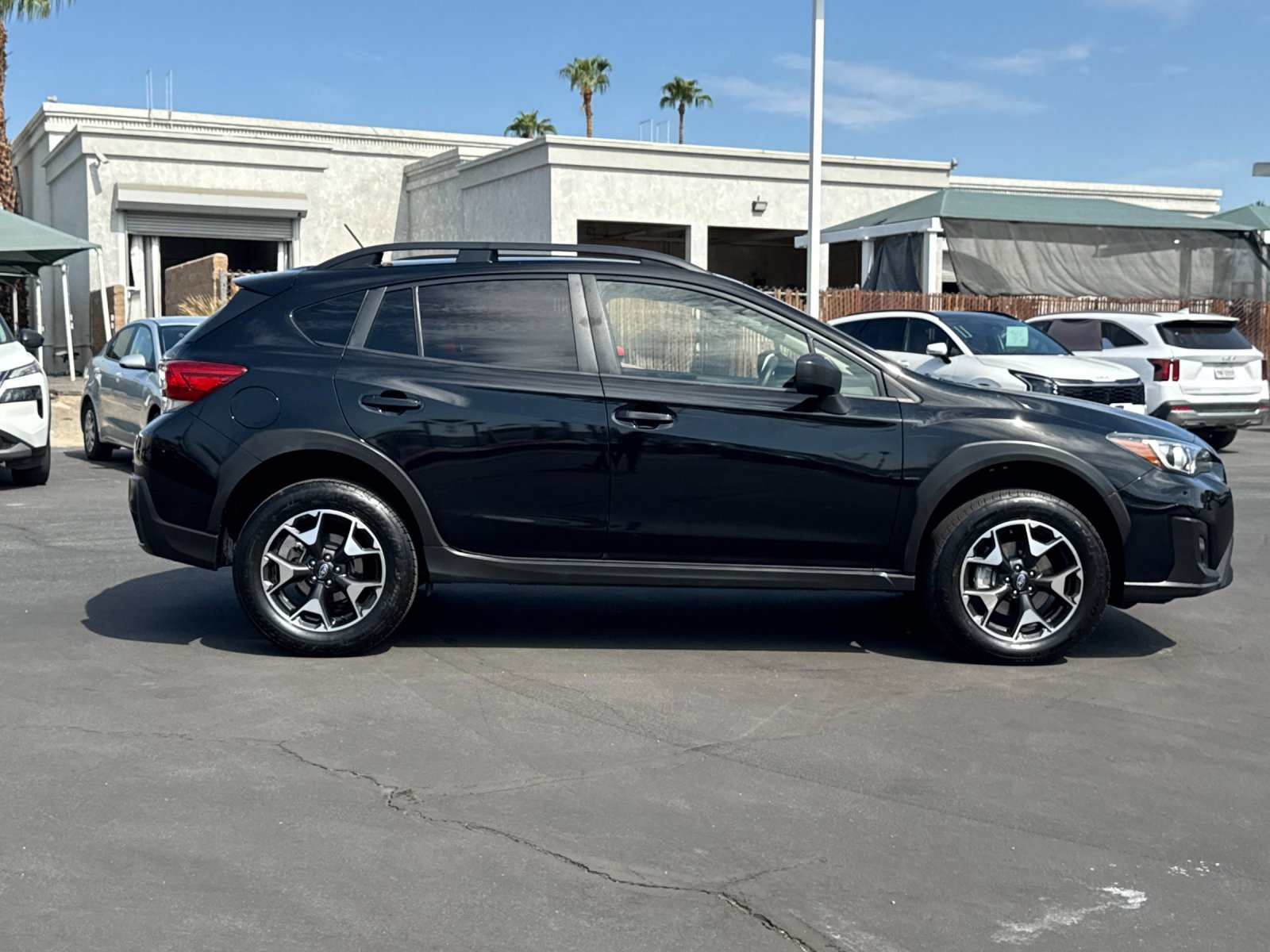 Used 2019 Subaru Crosstrek 2.0i w/ Eyesight System image 2