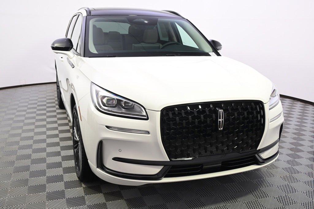 New 2026 Lincoln Corsair Reserve w/ Jet Appearance Package image 9