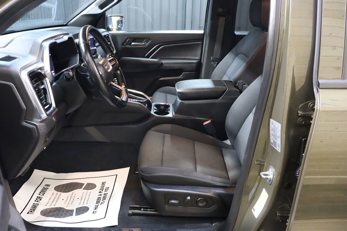 Used 2023 GMC Canyon Elevation w/ Convenience Package AWD/4WD image 40