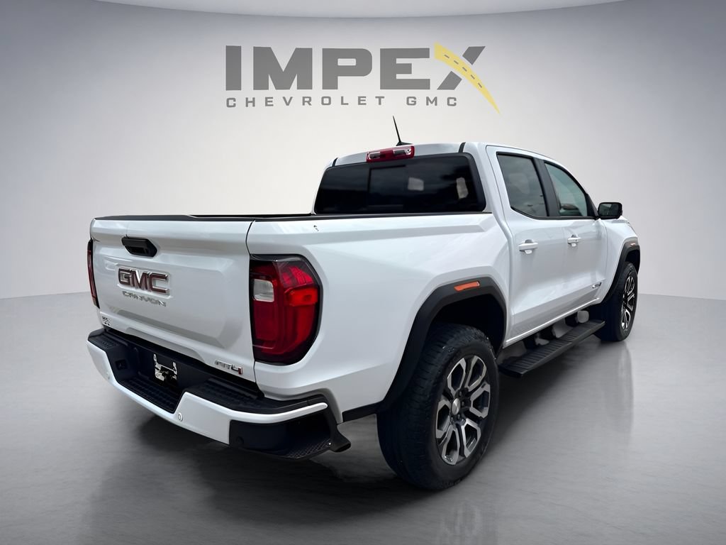 Used 2024 GMC Canyon AT4 w/ AT4 Premium Package AWD/4WD image 5