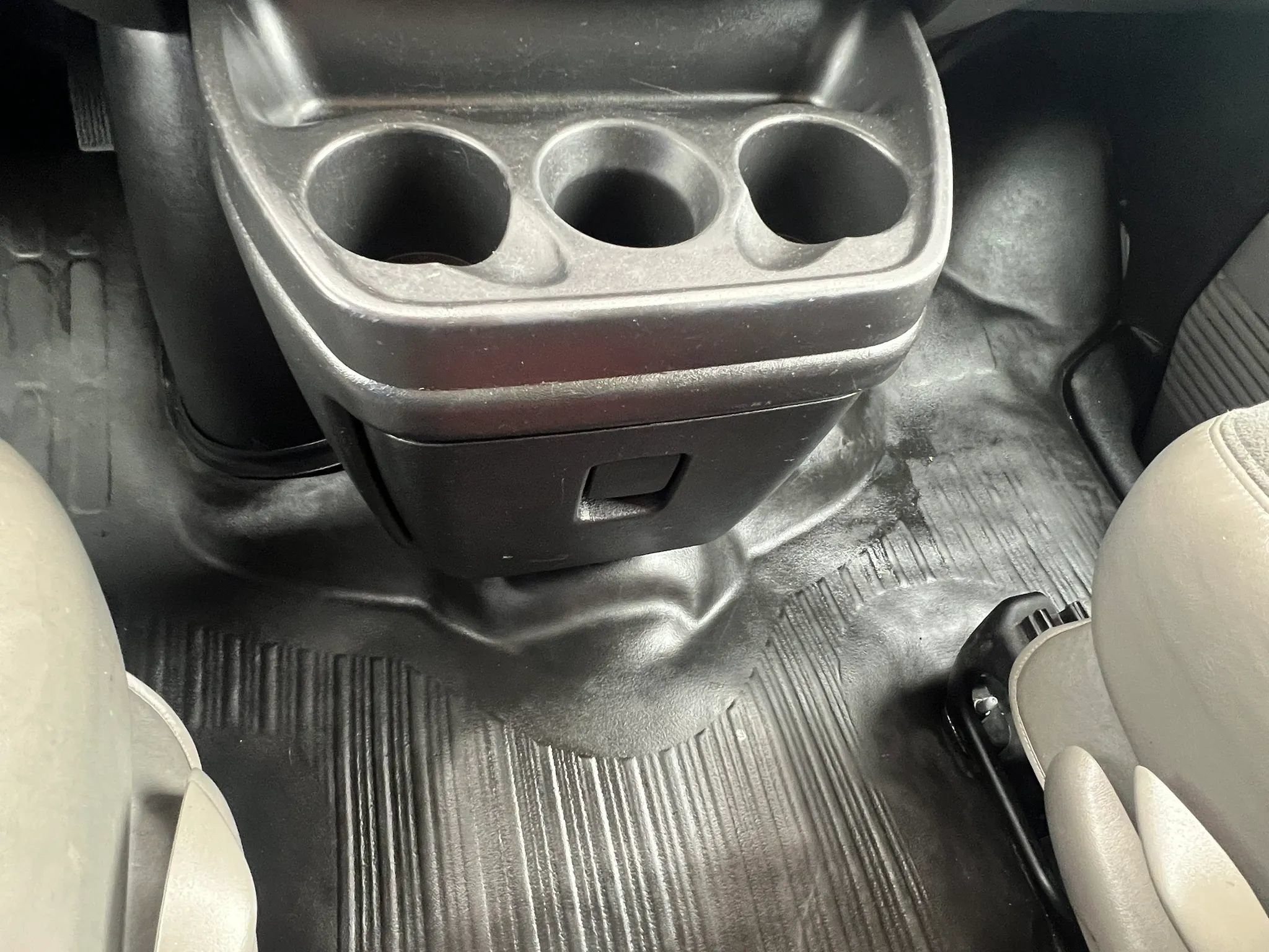 Used 2021 Chevrolet Express 2500 w/ Driver Convenience Package RWD image 23