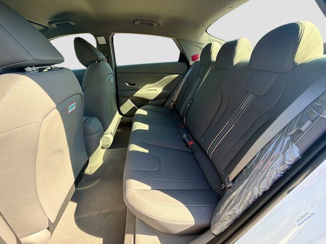 Certified 2026 Hyundai Elantra Sport w/ Cargo Package FWD image 23