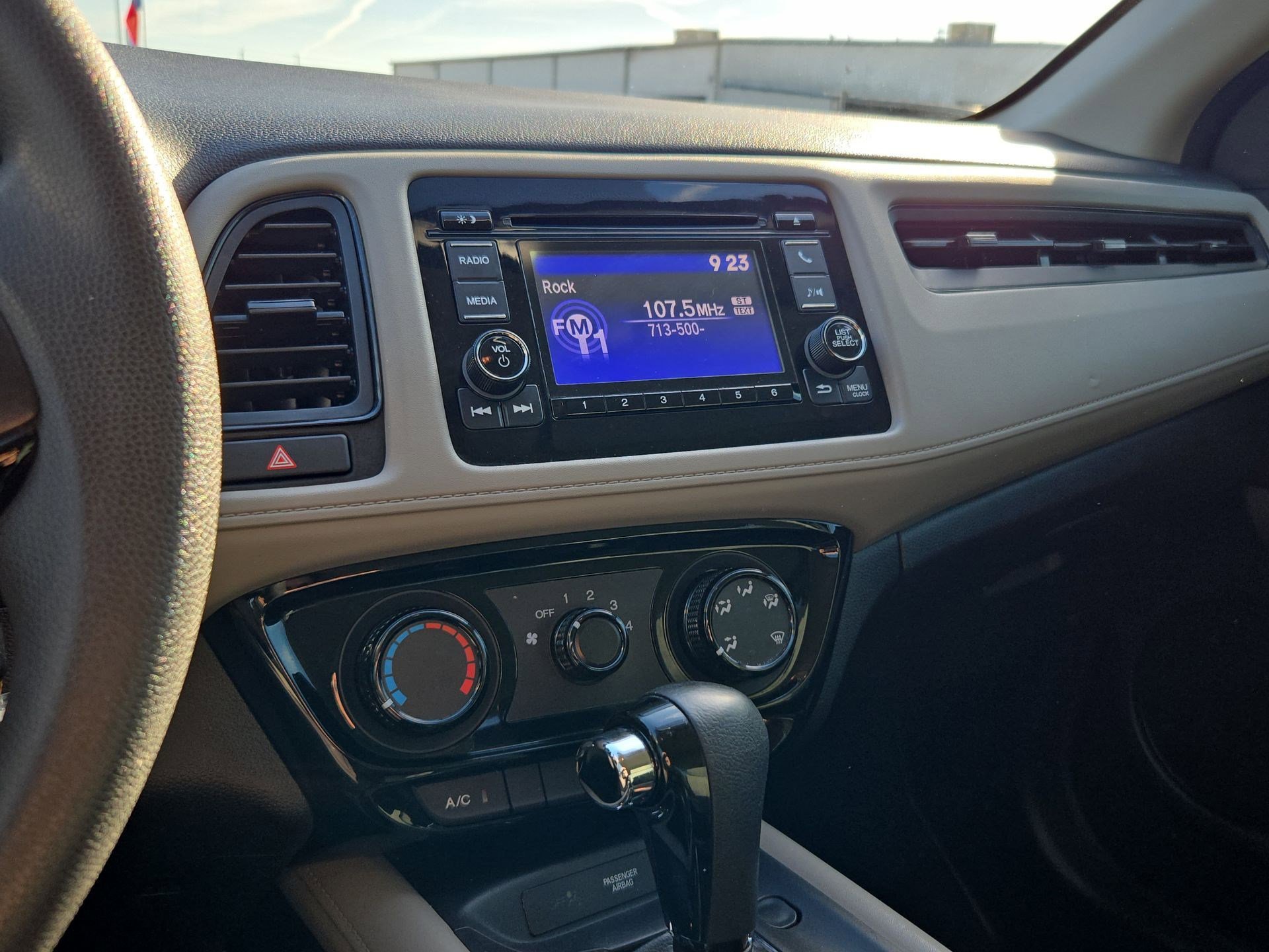 Used 2022 Honda HR-V LX image 21