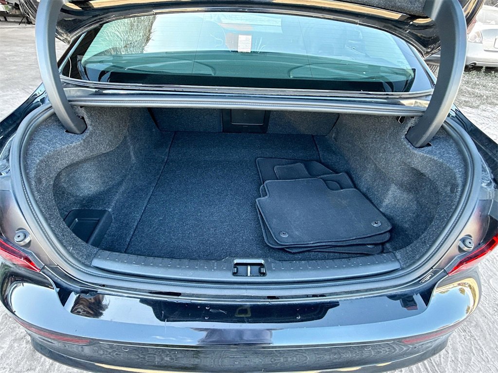 Used 2023 Volvo S60 B5 Plus image 30