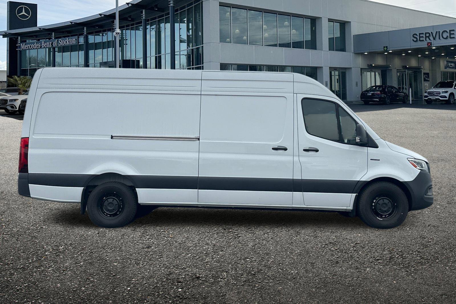 New 2024 Mercedes-Benz eSprinter 170 Cargo image 3