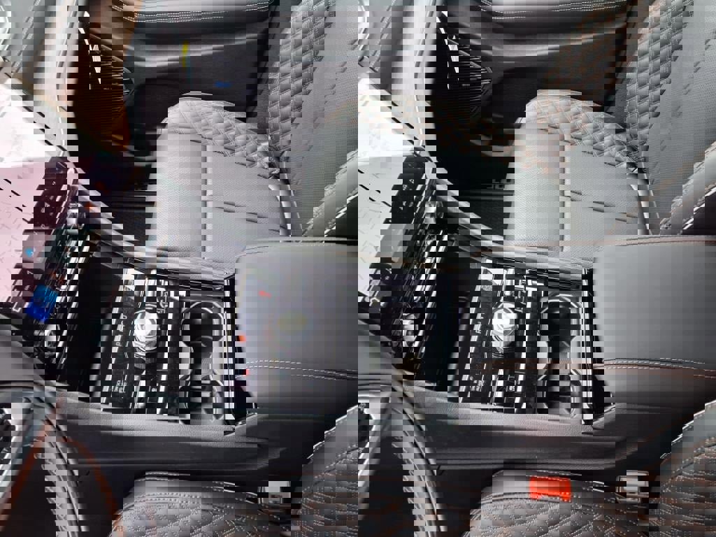 New 2025 Jeep Grand Cherokee Summit w/ Adv Protech Group IV image 12