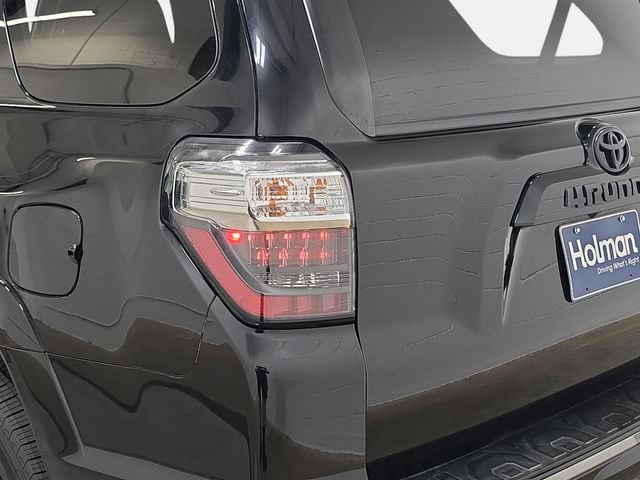 Certified 2020 Toyota 4Runner Nightshade AWD/4WD image 31