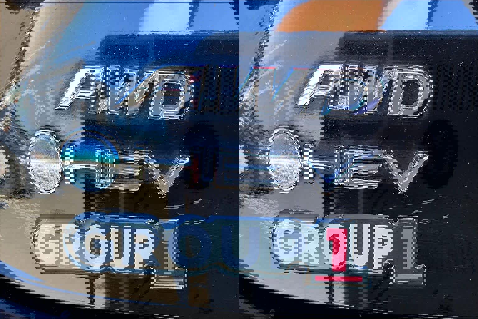 Used 2025 Toyota Camry XLE w/ Premium Package image 31