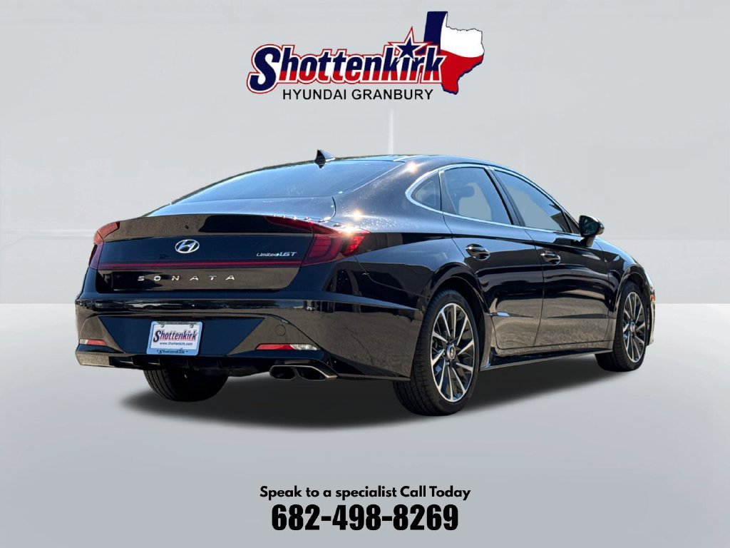 Used 2023 Hyundai Sonata Limited w/ Preferred Accessory Package FWD image 6