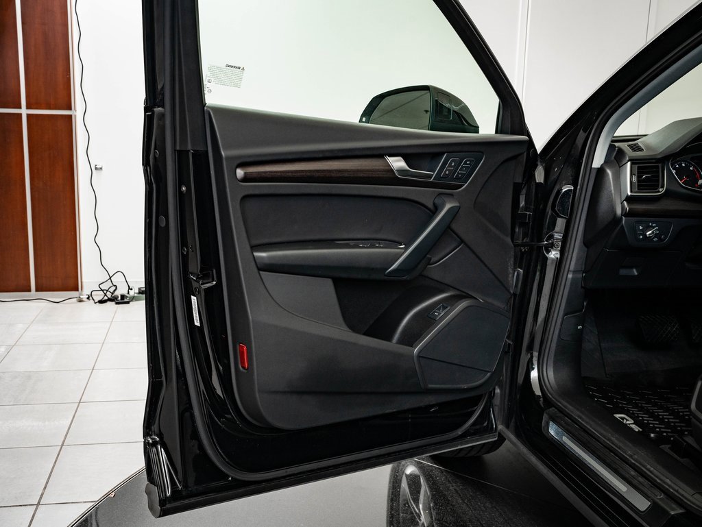 Used 2023 Audi Q5 2.0T Premium w/ Convenience Package image 27