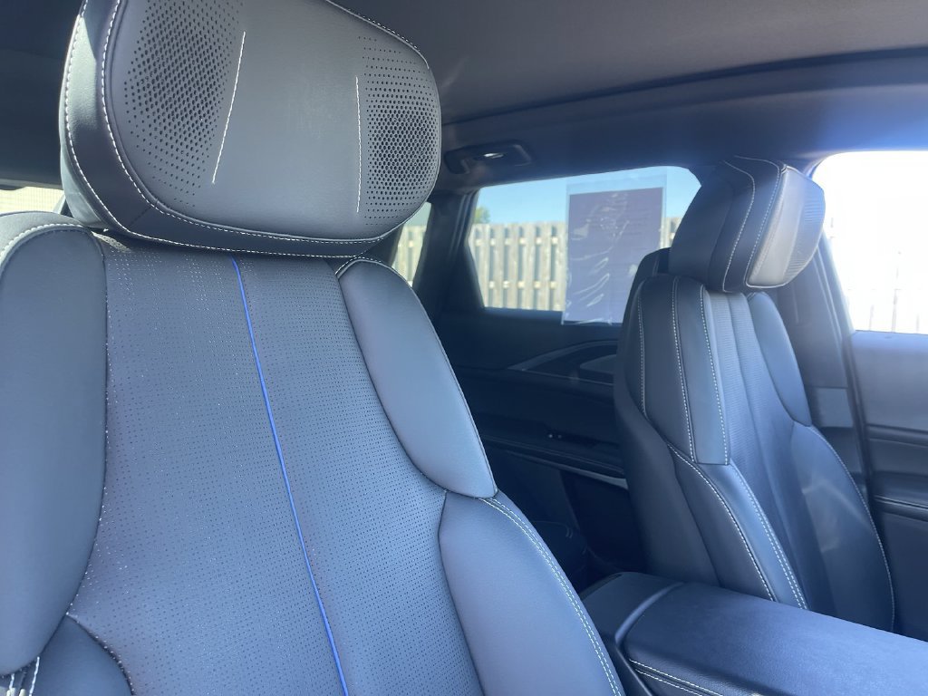 Certified 2024 Cadillac Lyriq Sport w/ LPO, Floor Liner Package AWD/4WD image 30