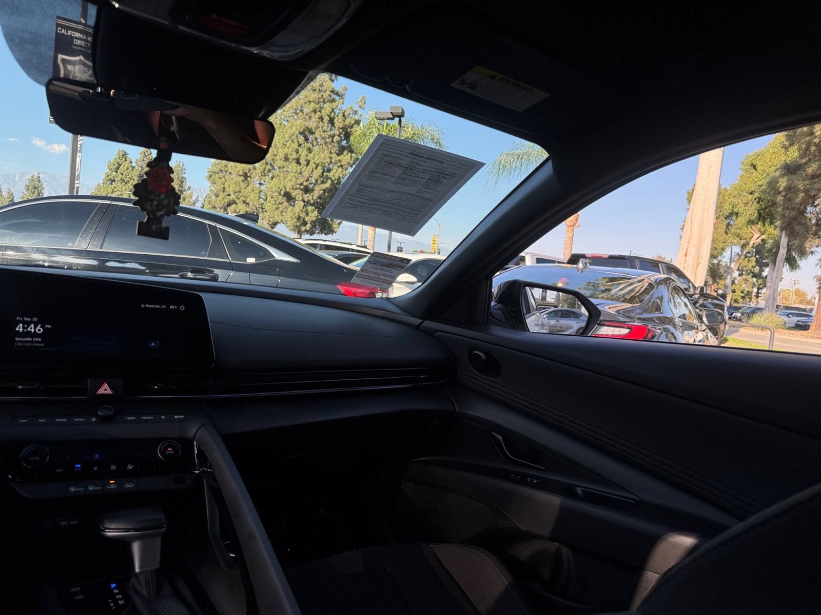 Used 2025 Hyundai Elantra SEL FWD image 18