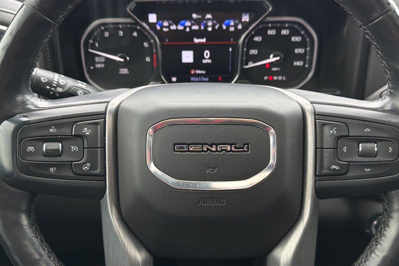 Used 2020 GMC Sierra 1500 Denali w/ Denali Ultimate Package AWD/4WD image 32