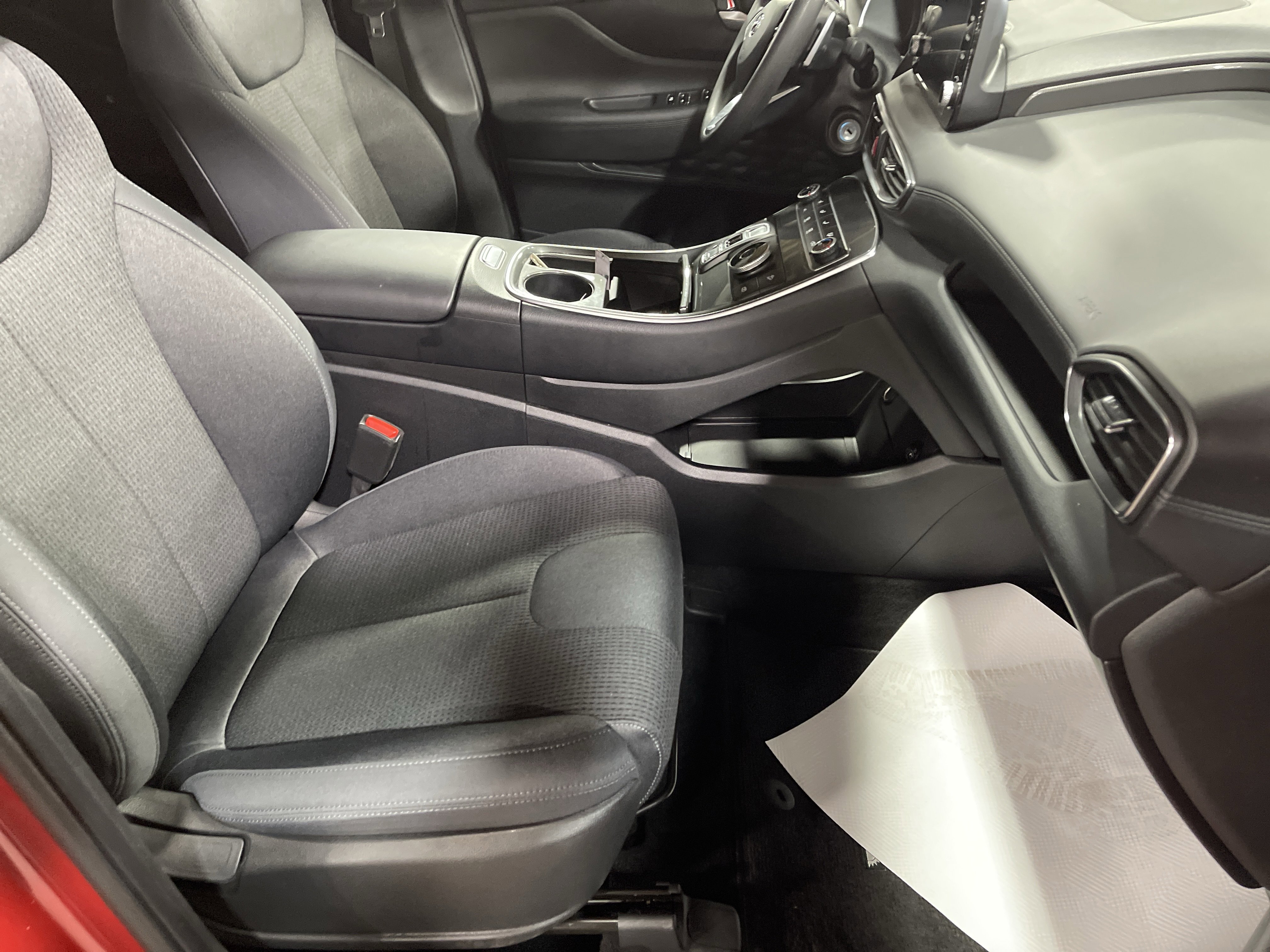 Used 2023 Hyundai Santa Fe SE image 13