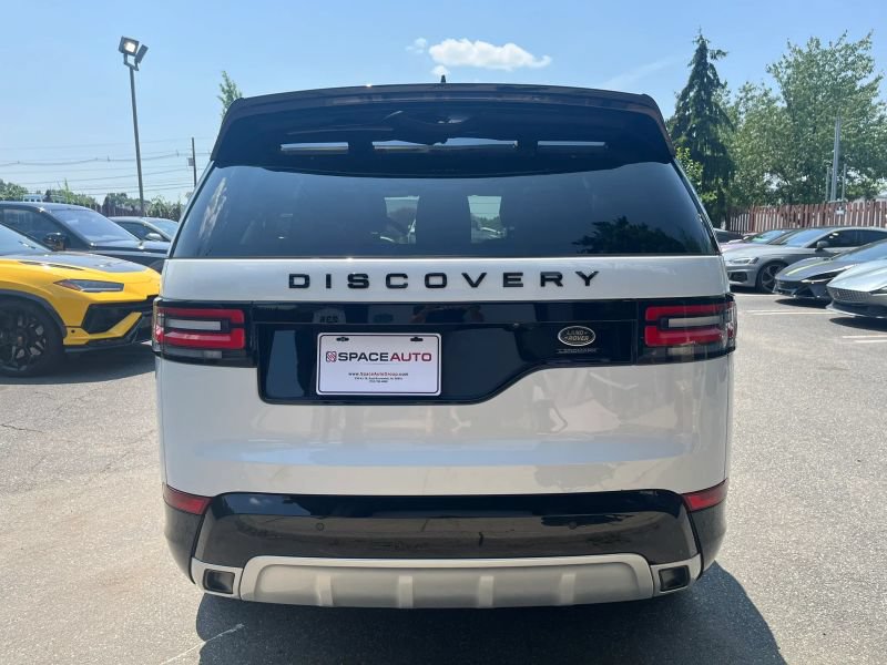 Used 2020 Land Rover Discovery Landmark AWD/4WD image 6