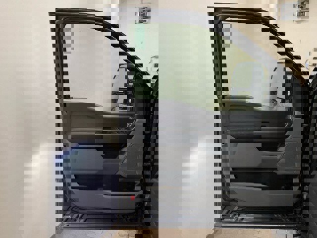 New 2025 Ford F250 XLT w/ FX4 Off-Road Package image 10