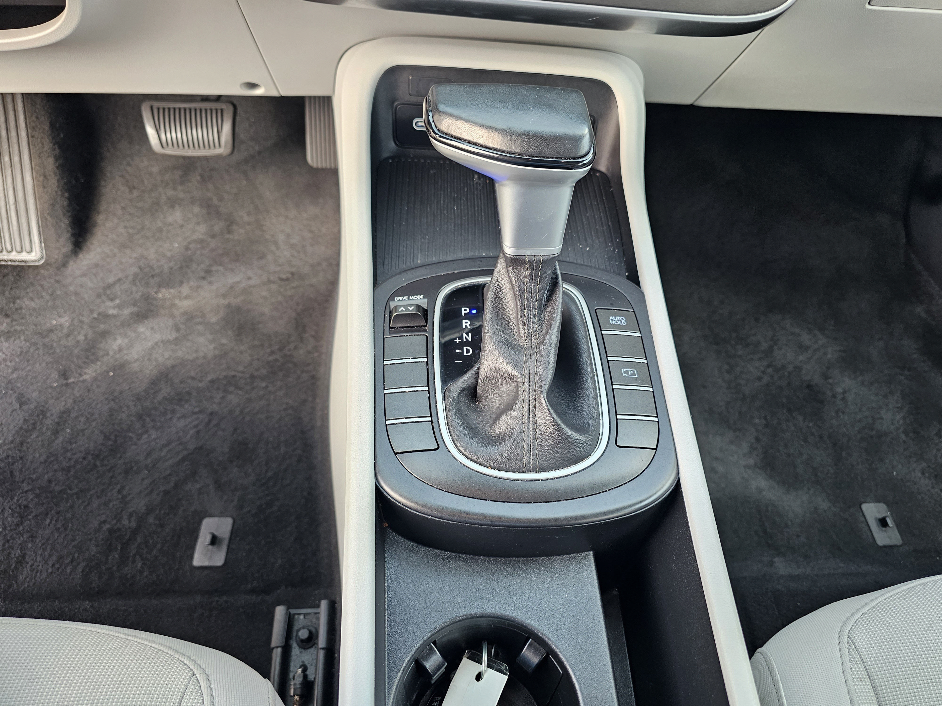Used 2025 Hyundai Kona SEL FWD image 25