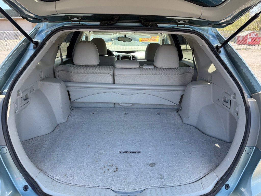 Used 2011 Toyota Venza AWD image 11