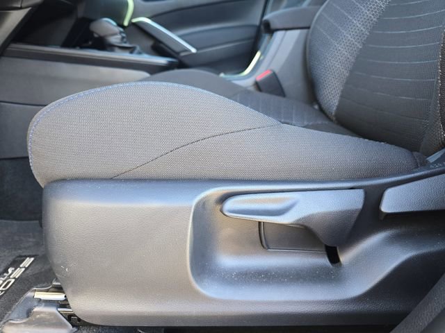 Used 2026 Toyota Corolla Cross SE image 28