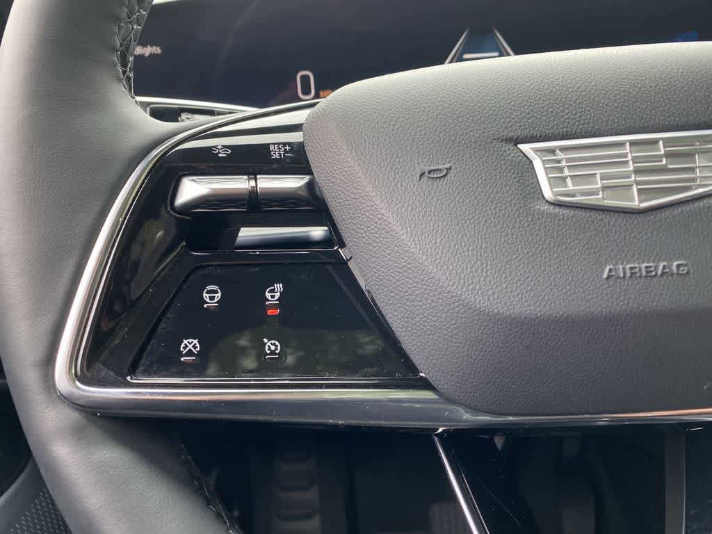 Certified 2025 Cadillac Lyriq Luxury AWD/4WD image 21