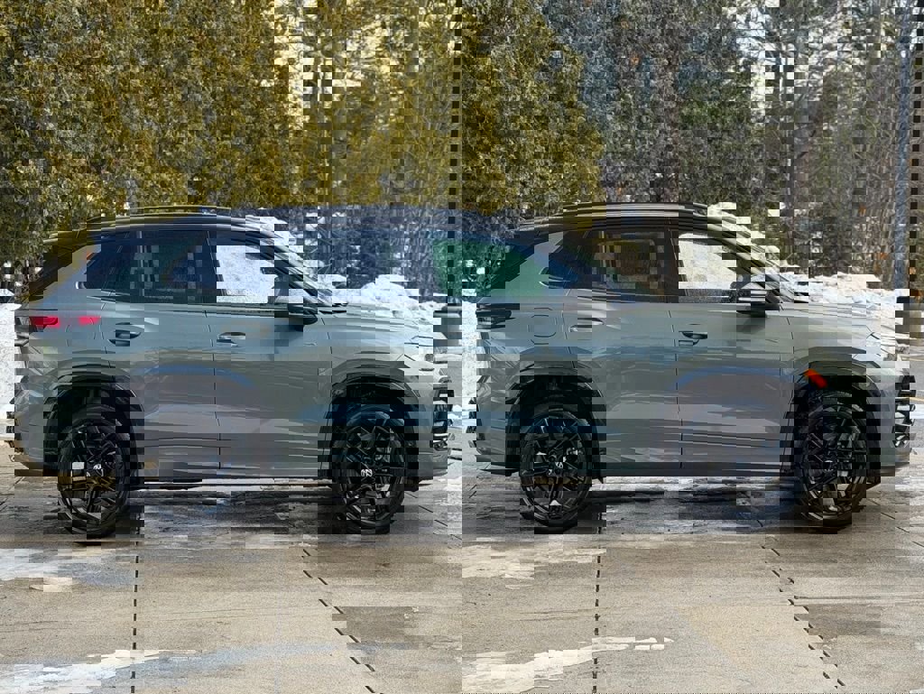 New 2026 Volkswagen Tiguan SE R-Line image 8