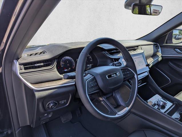 New 2026 Jeep Grand Cherokee Limited w/ Limited Altitude Package AWD/4WD image 12