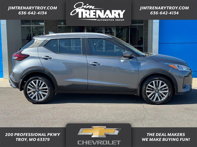 Used 2023 Nissan Kicks SV FWD image 1