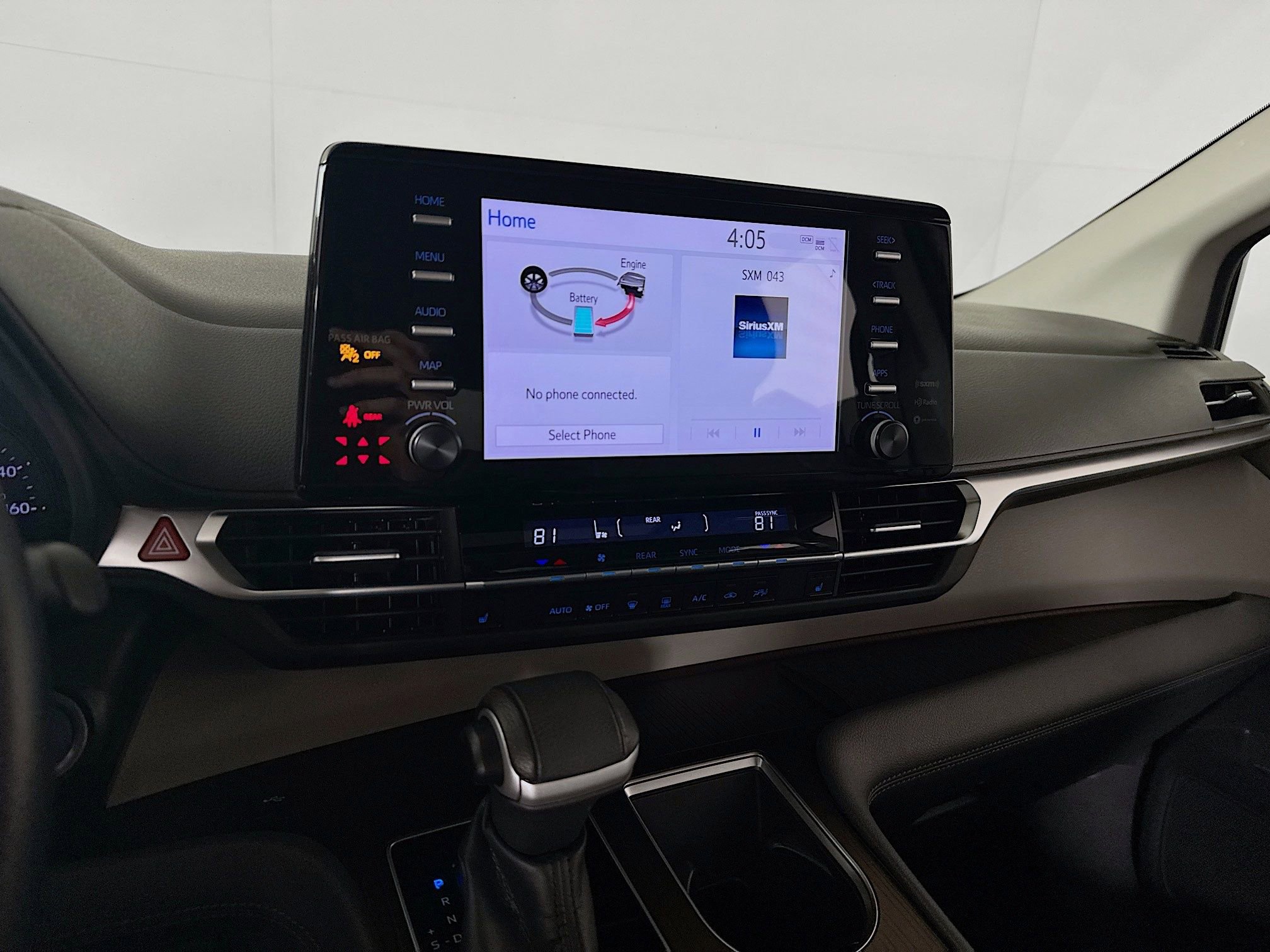 Certified 2022 Toyota Sienna XLE image 16