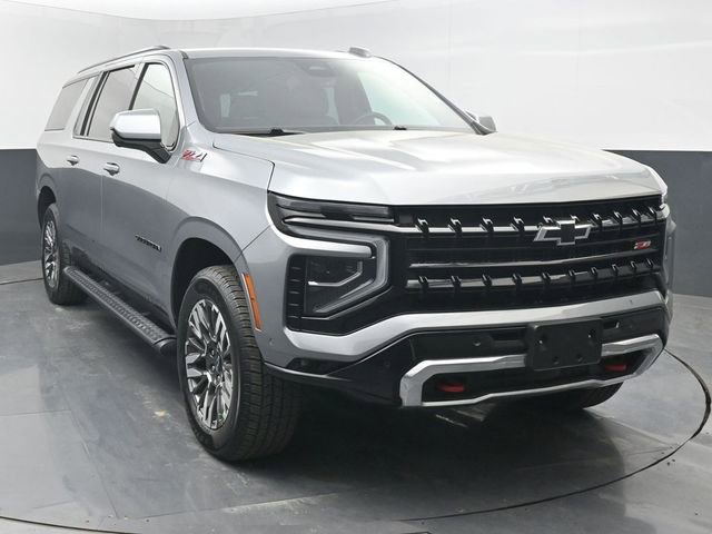 Used 2025 Chevrolet Suburban Z71 AWD/4WD image 8