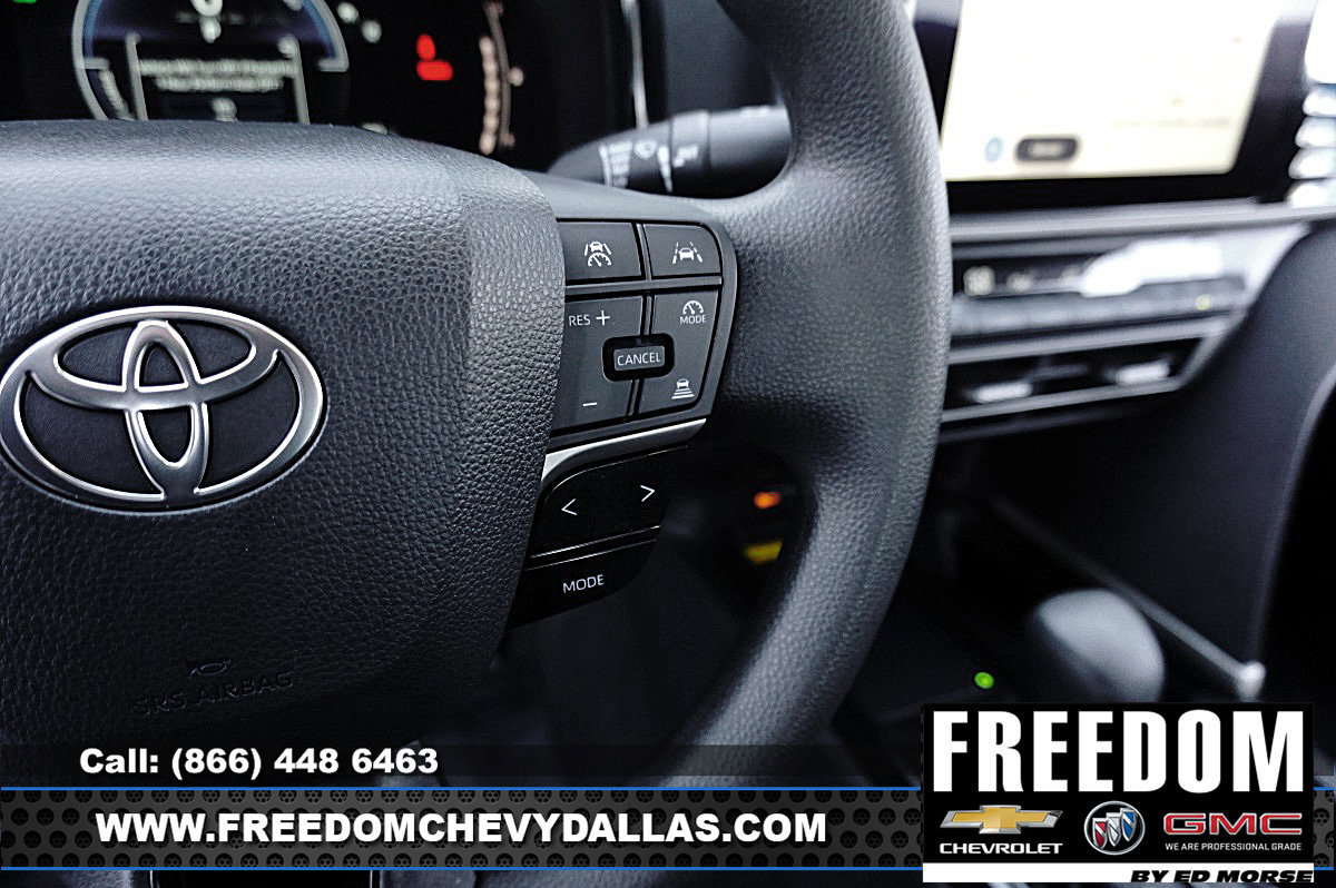Used 2025 Toyota Camry LE image 20