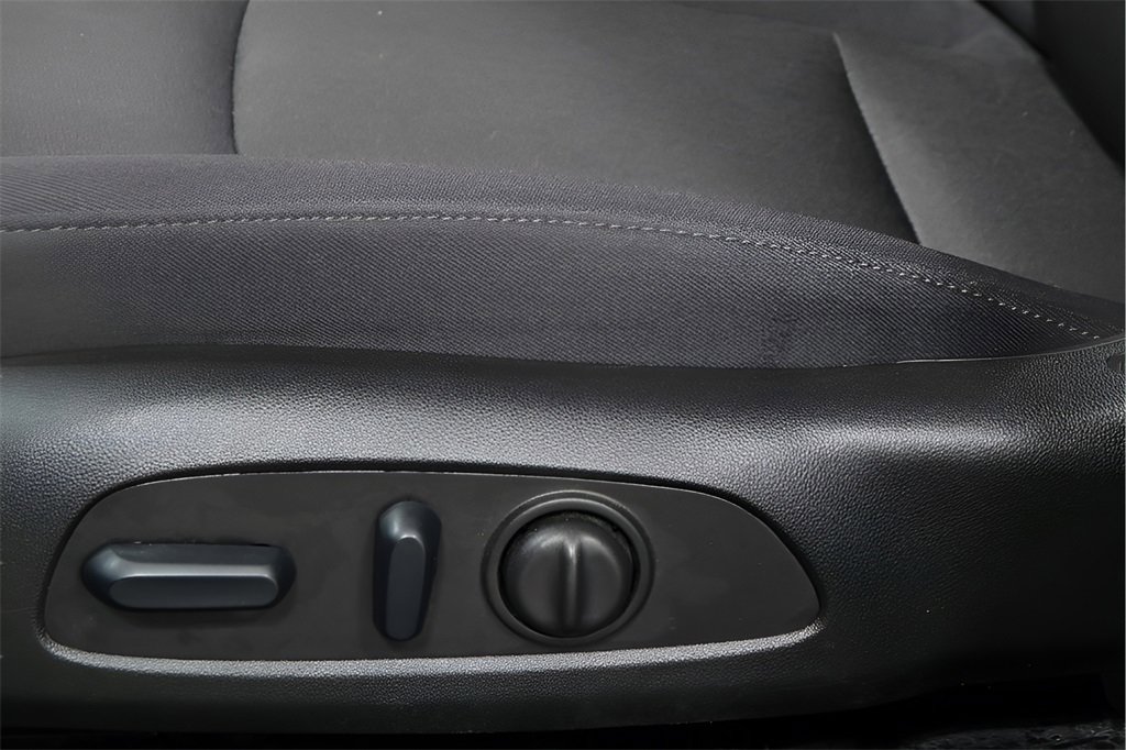 Used 2024 Chevrolet Malibu RS image 19