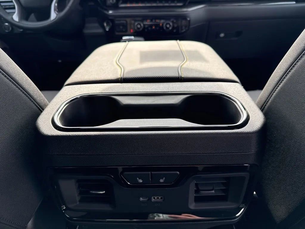 New 2026 Chevrolet Silverado 1500 ZR2 image 33