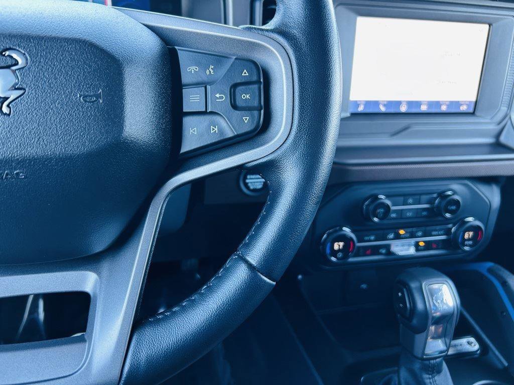 Used 2023 Ford Bronco Outer Banks image 17