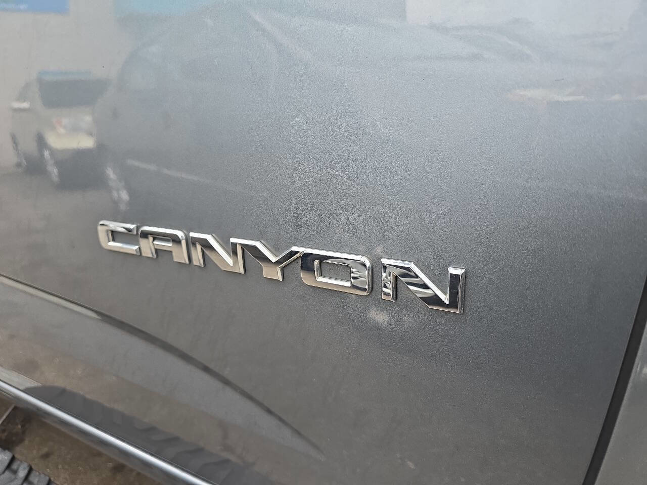 Used 2018 GMC Canyon SLT w/ Driver Alert Package image 11