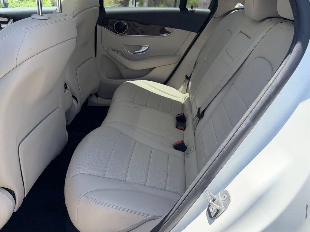 Used 2019 Mercedes-Benz GLC 300 4MATIC image 31