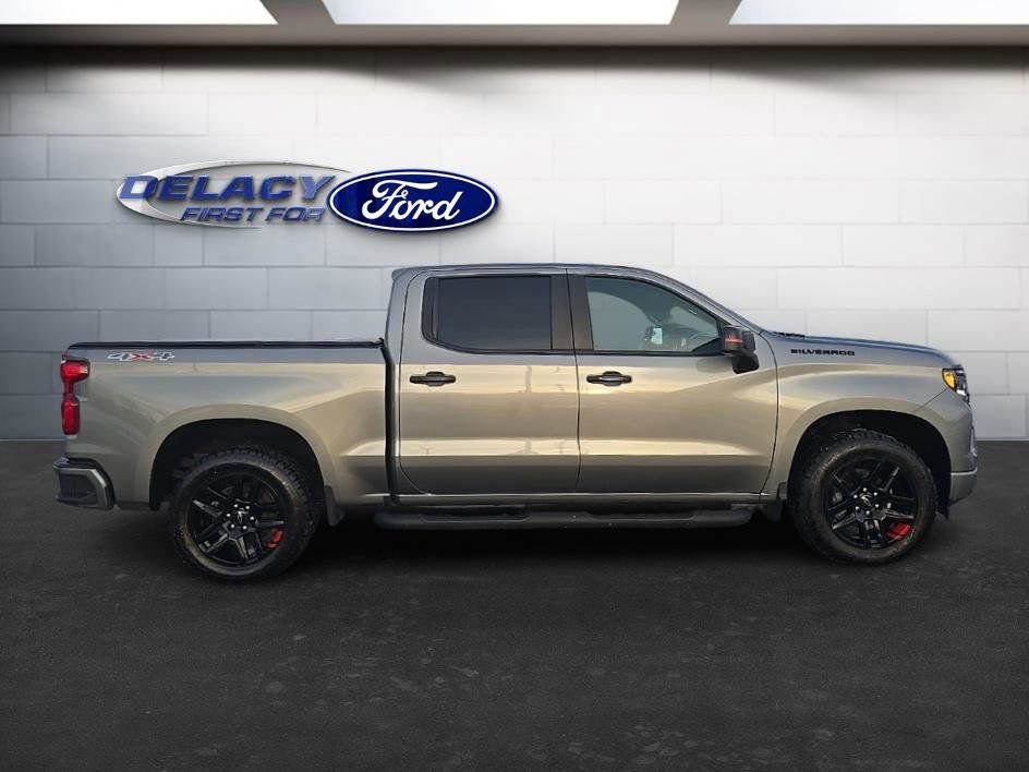 Used 2023 Chevrolet Silverado 1500 RST w/ Redline Edition image 6