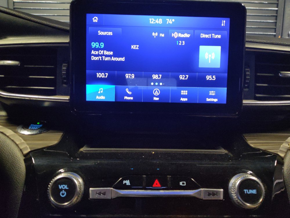 Used 2021 Ford Explorer Limited w/ Equipment Group 301A RWD image 25