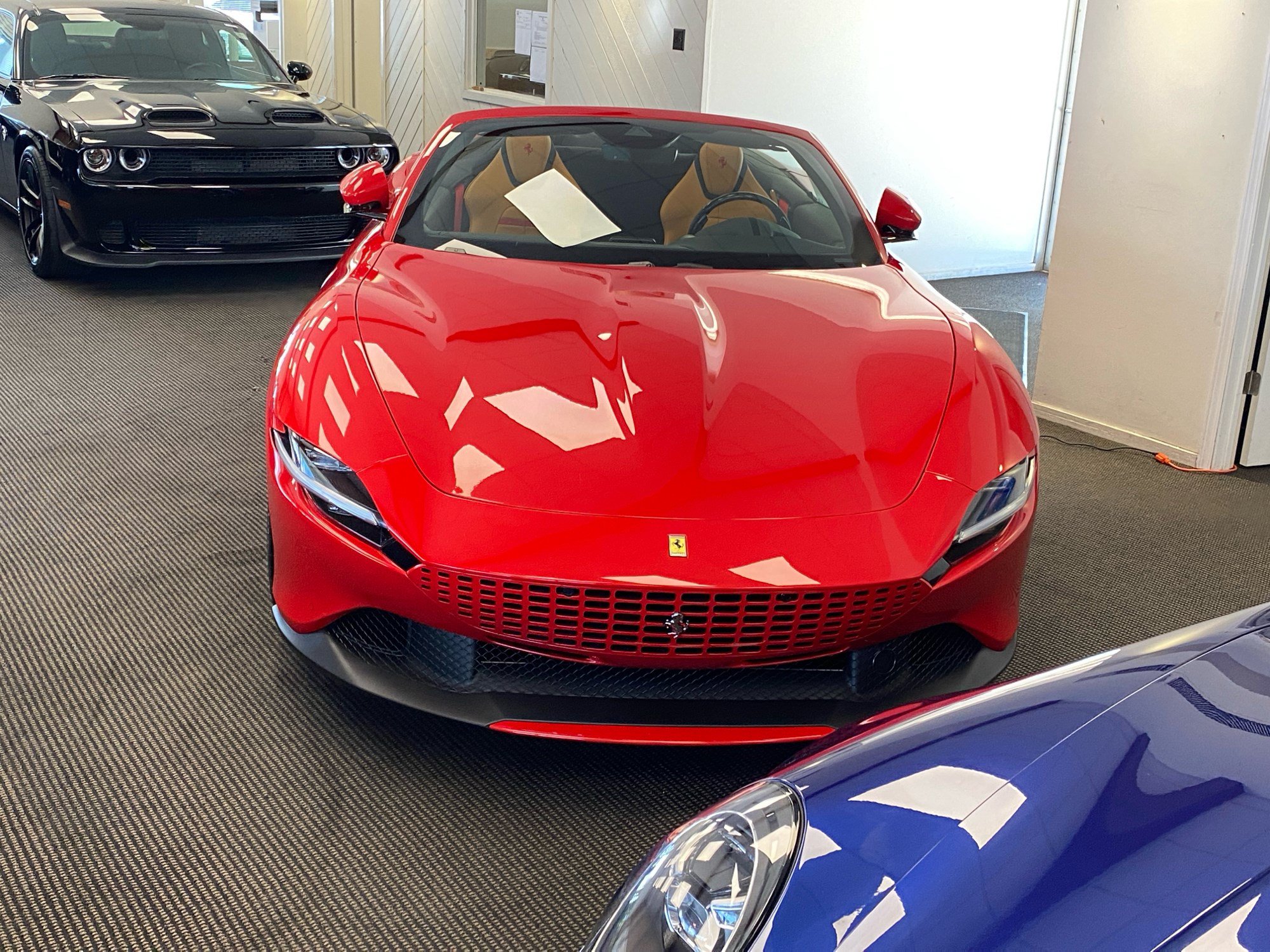 Used 2025 Ferrari Roma Spider RWD image 2