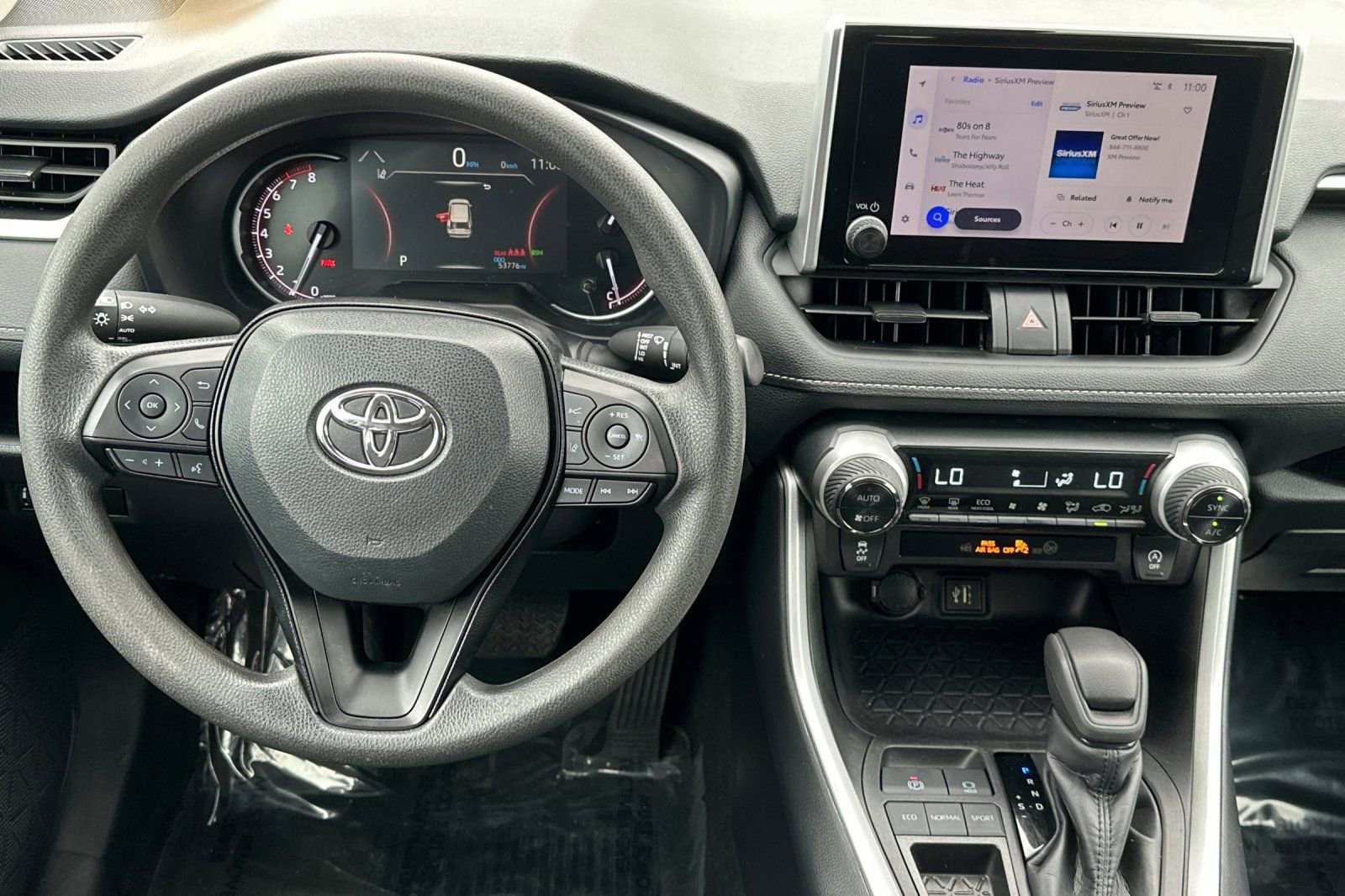 Used 2024 Toyota RAV4 XLE FWD image 17
