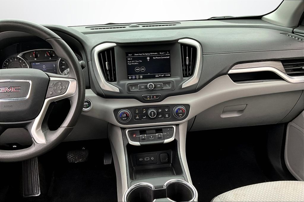 Used 2023 GMC Terrain SLE w/ Driver Convenience Package image 9