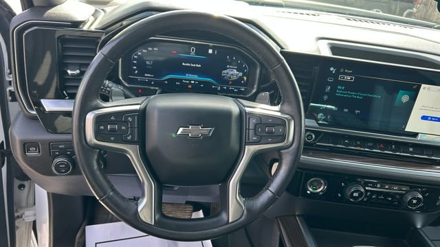 Certified 2022 Chevrolet Silverado 1500 RST w/ Redline Edition AWD/4WD image 18