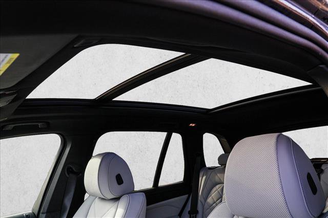 Certified 2025 BMW X5 xDrive50e w/ Parking Assistance Package image 11