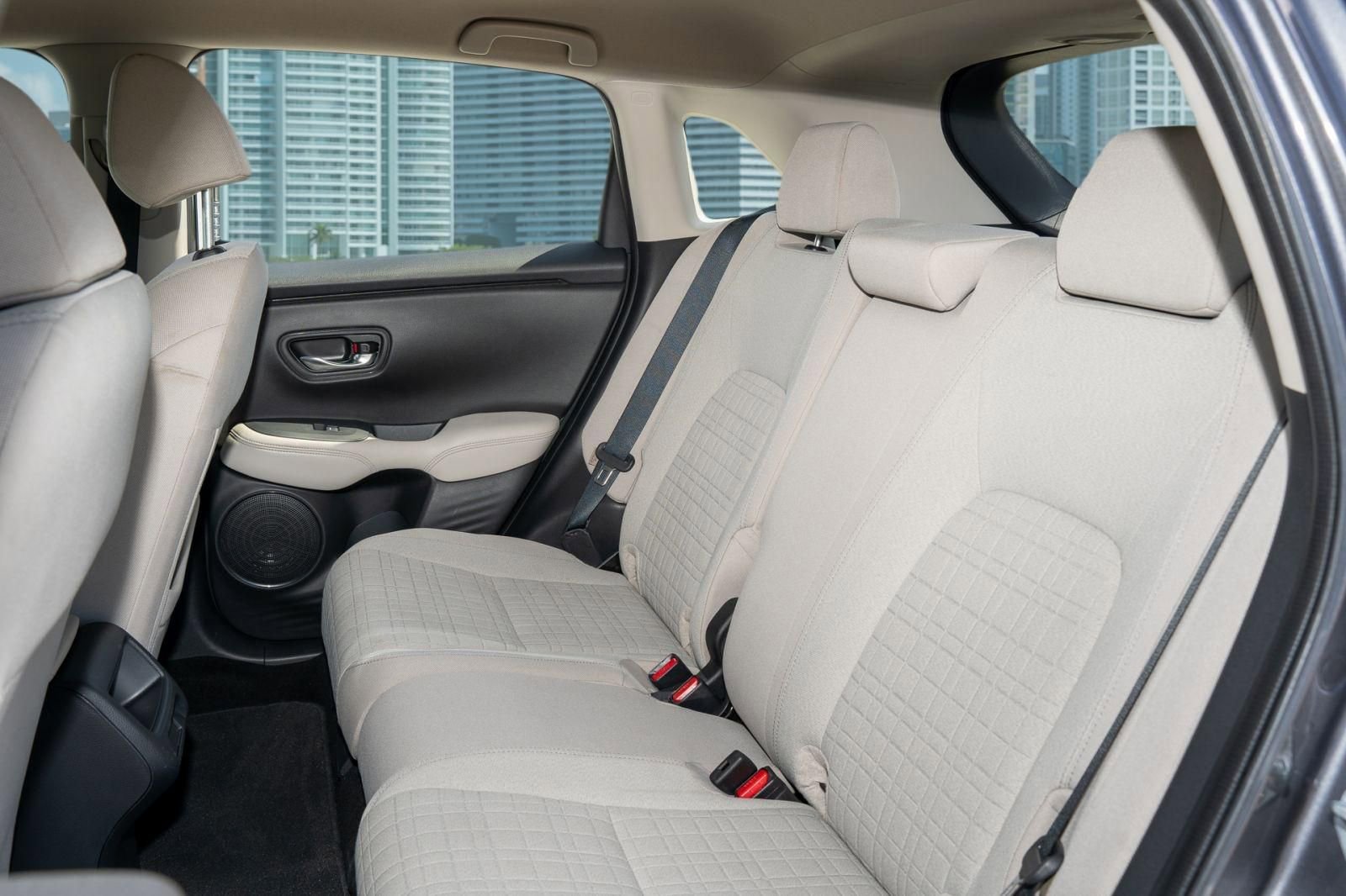 Used 2023 Honda HR-V LX image 16