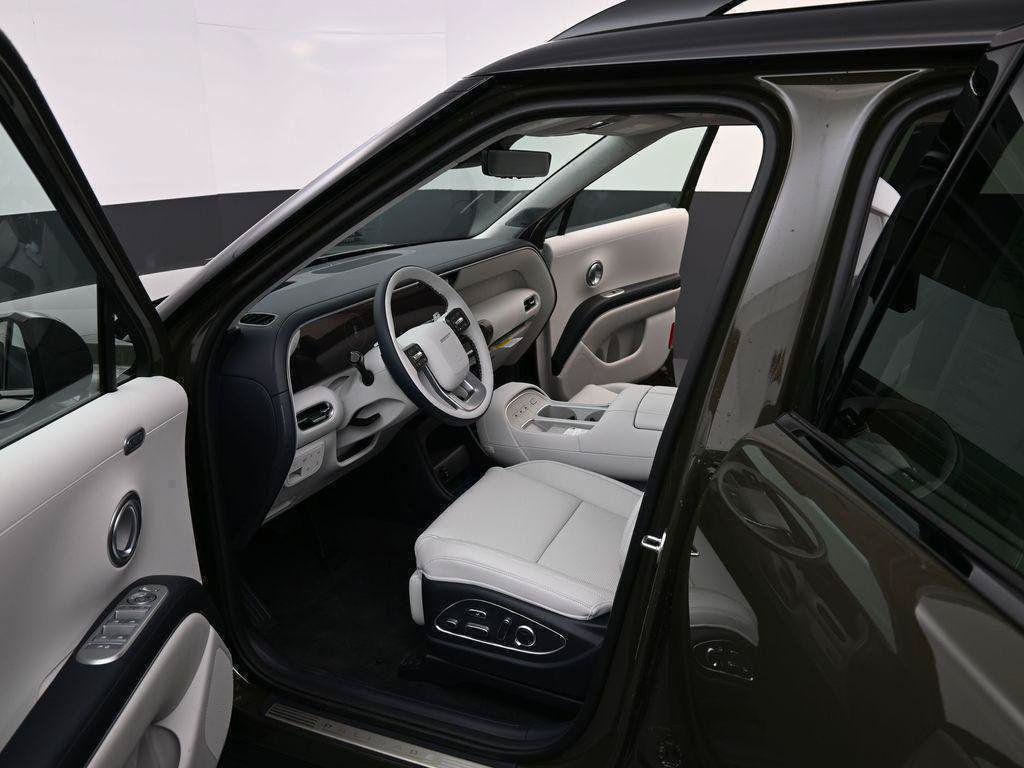 New 2026 Hyundai Palisade Calligraphy FWD image 12