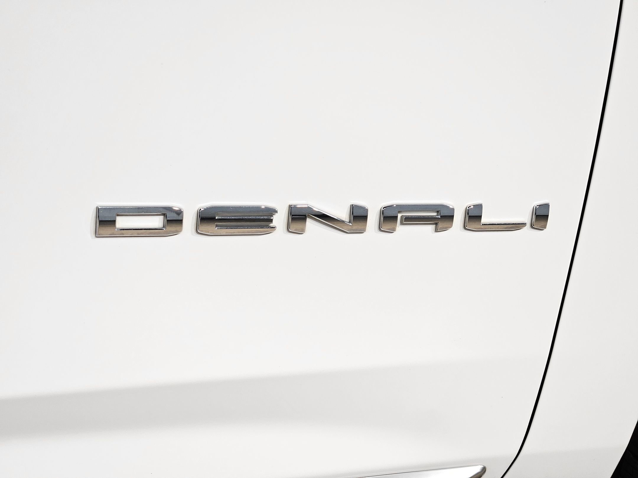 Used 2023 GMC Yukon Denali image 41