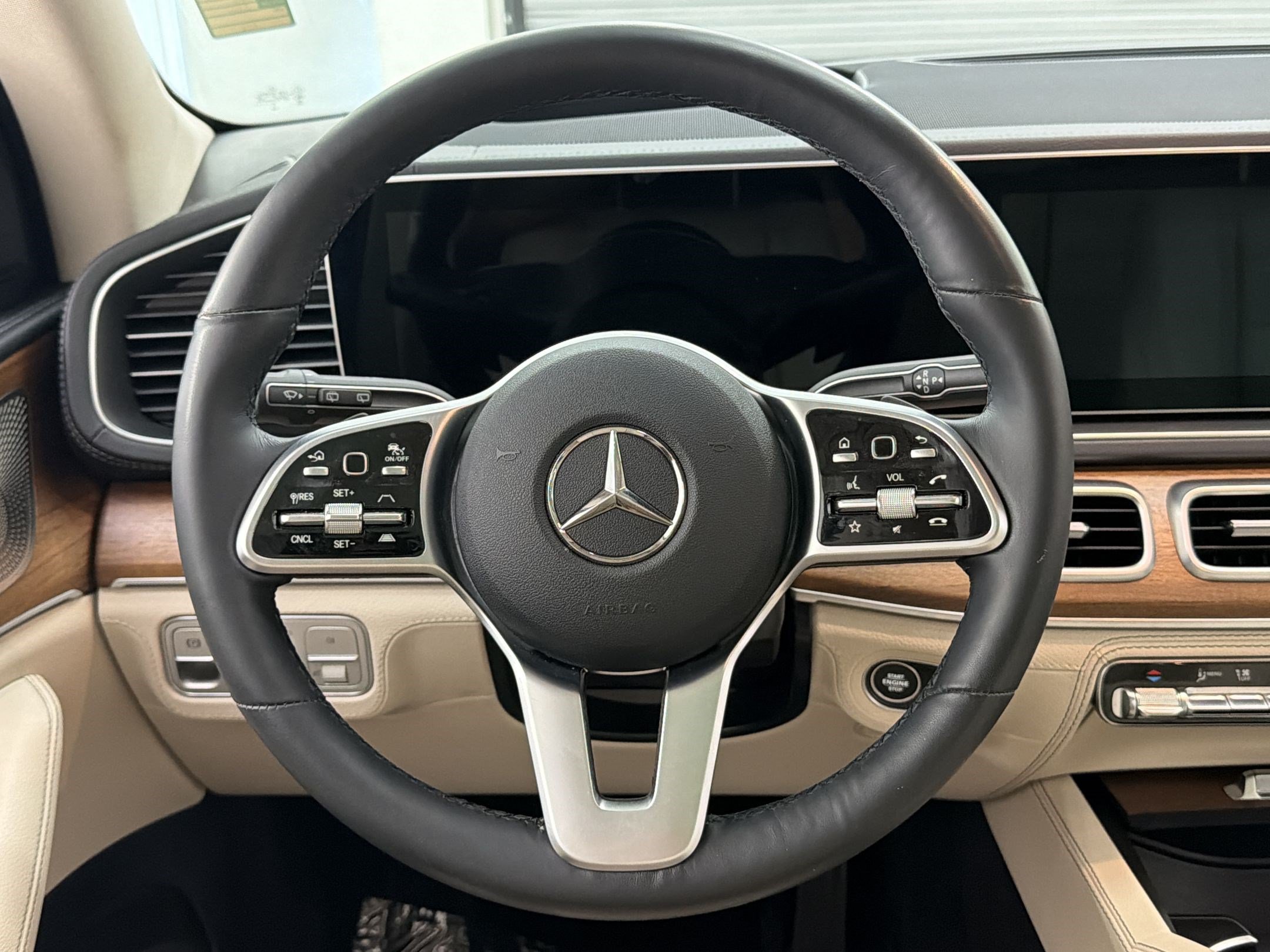 Used 2022 Mercedes-Benz GLE 350 4MATIC image 11
