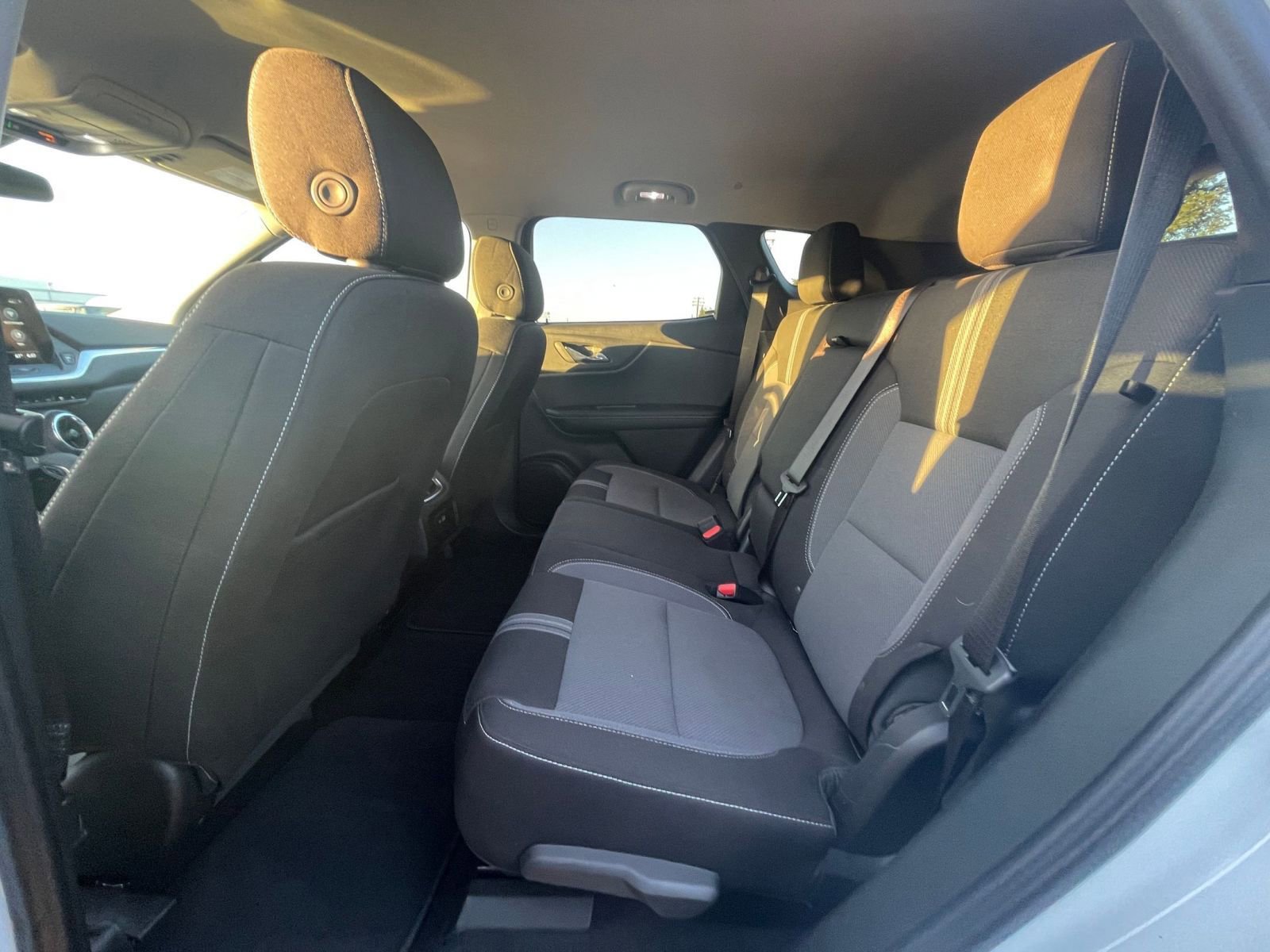 Used 2025 Chevrolet Blazer LT image 21